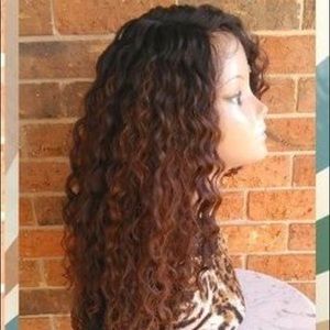 Curly wig (LACE FRONT)